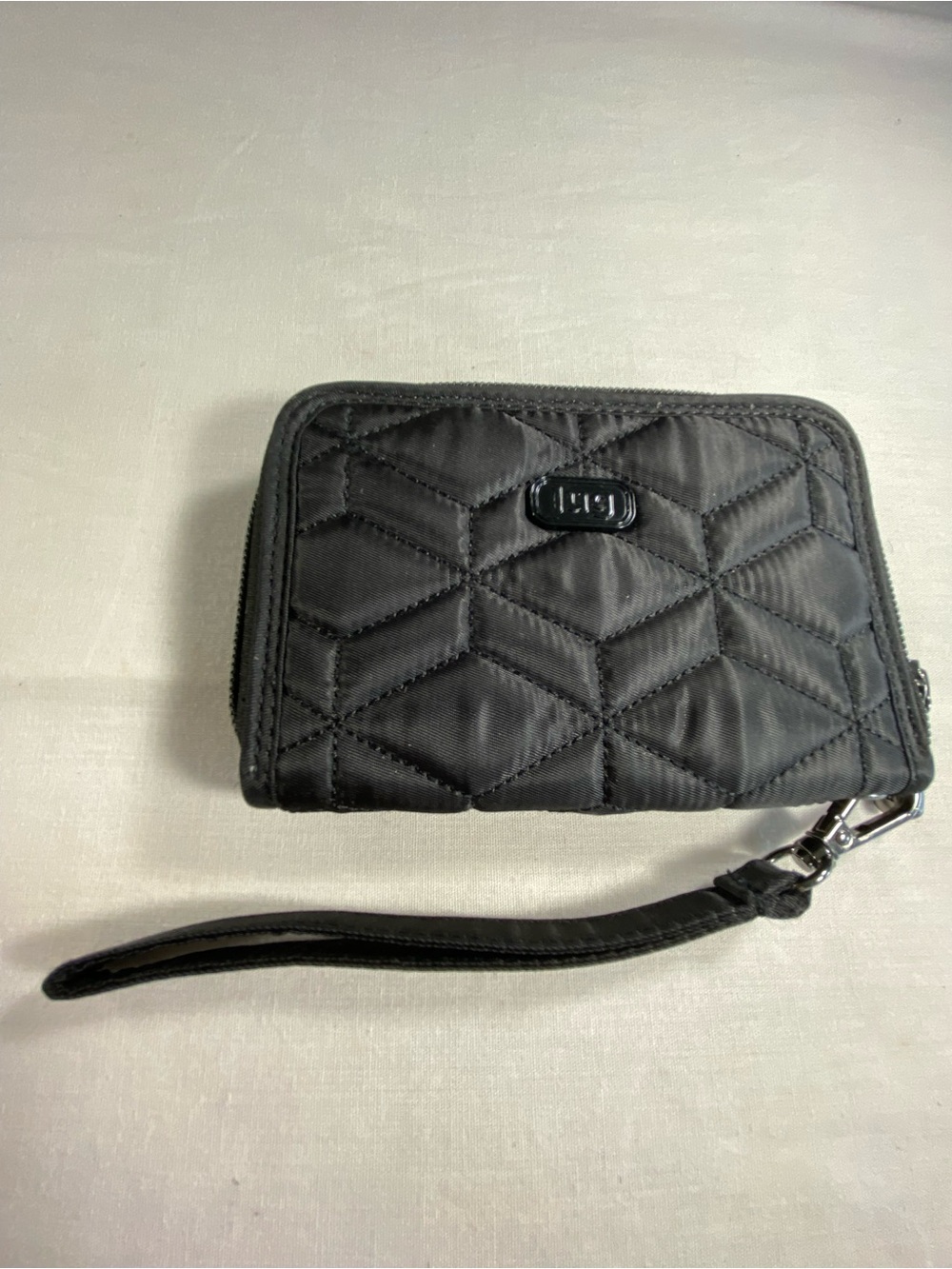 Black Chevron Quilting Lug Rodeo Compact RFID Wallet Billfold Wristlet